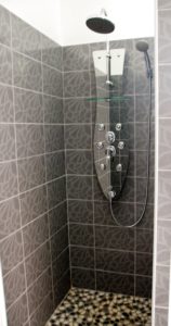 Vue de la douche Vue de la douche